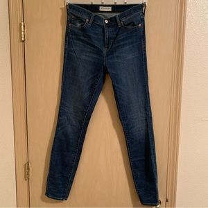 High Riser Skinny Jean